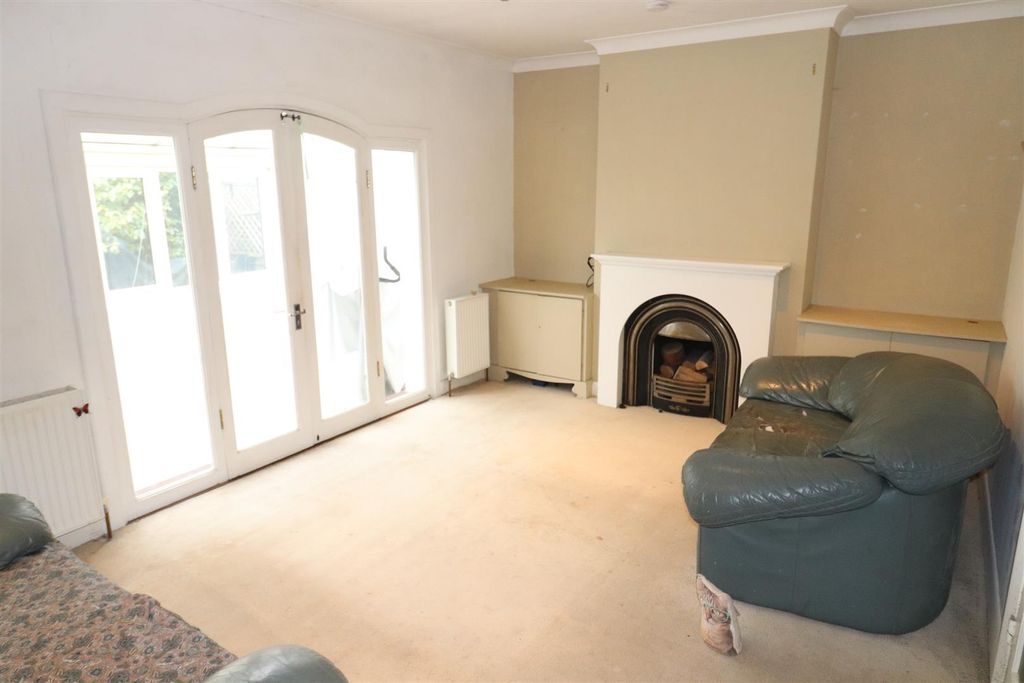 Property photo 2 of 14 Img_6976.Jpg