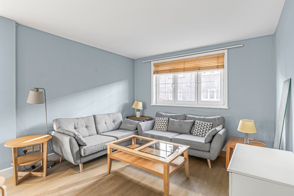 Property photo 2 of 19 Picture No. 02