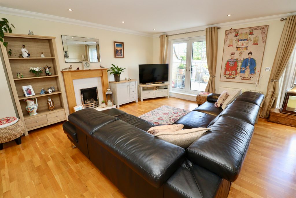 Property photo 3 of 23 Img_4153