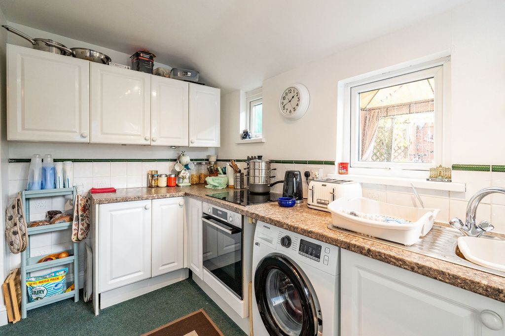 Property photo 3 of 25