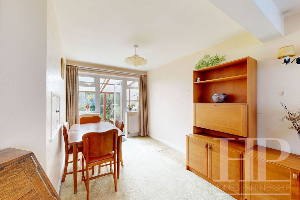 Property photo 3 of 21