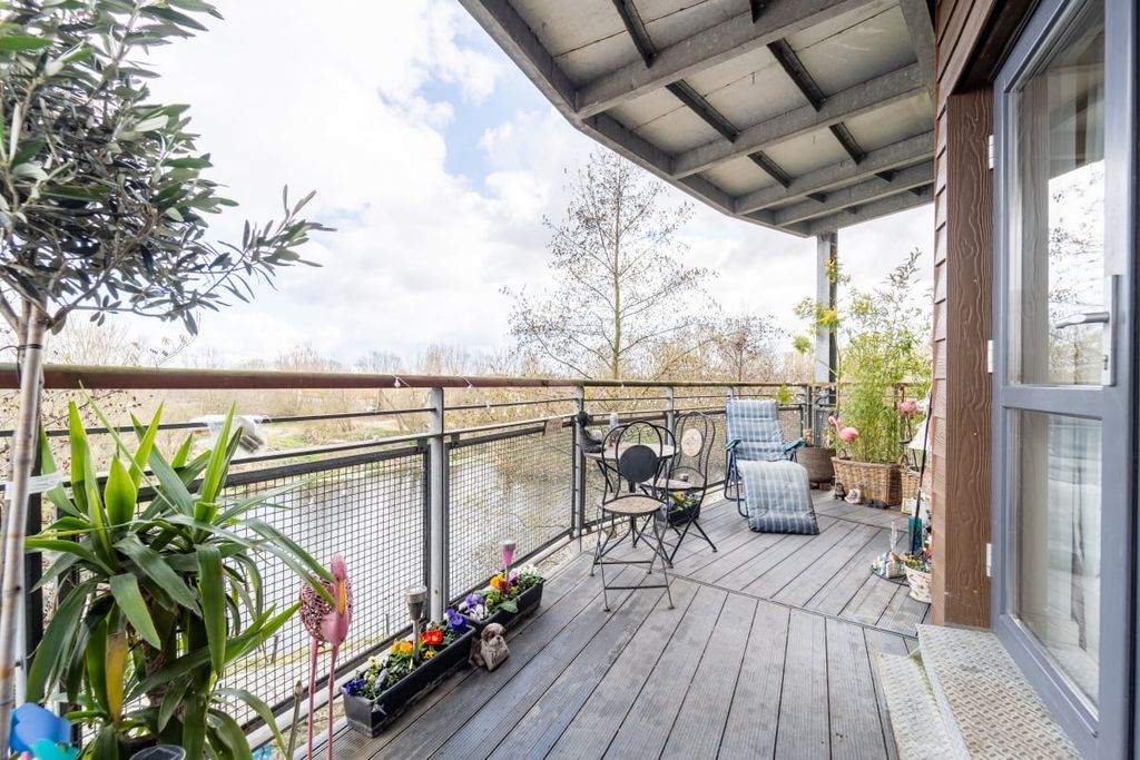 Property photo 2 of 29