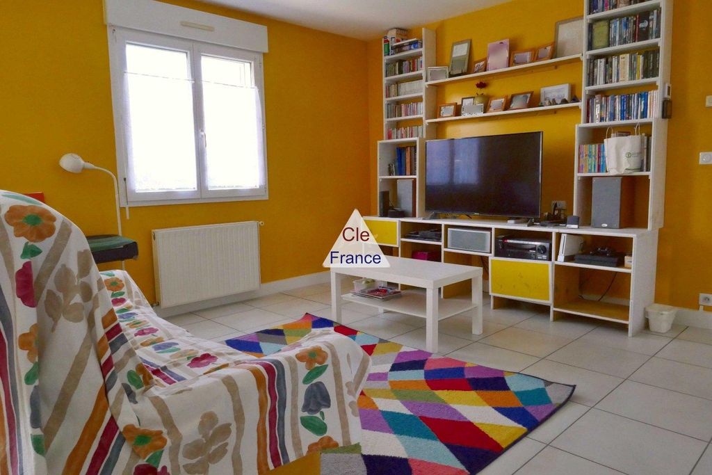 Property photo 3 of 12