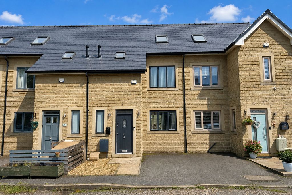 Property photo 1 of 25