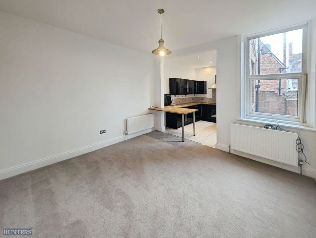 Property photo 2 of 18 Living Room