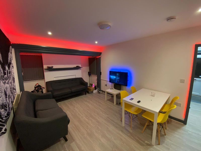 Property photo 1 of 10 Photo 2