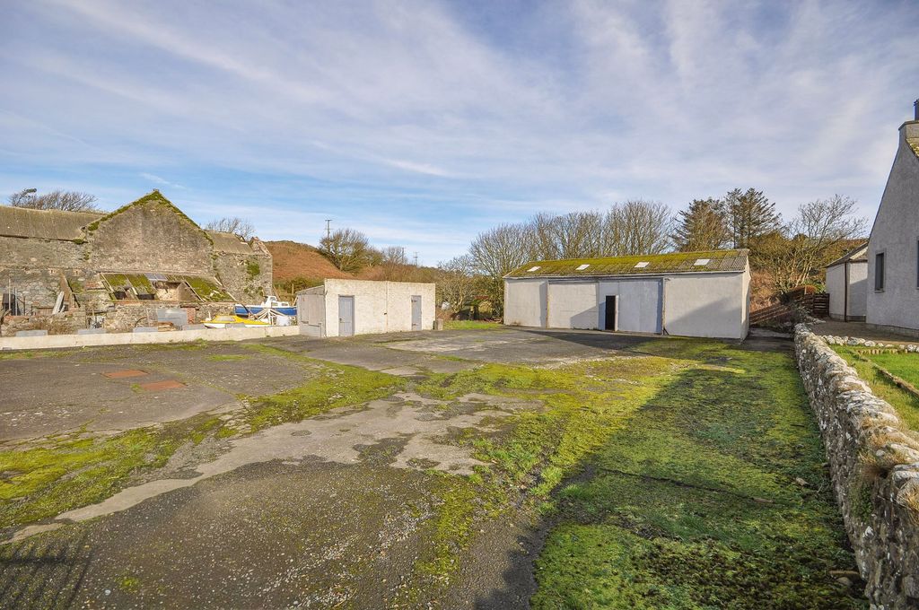 Property photo 2 of 36