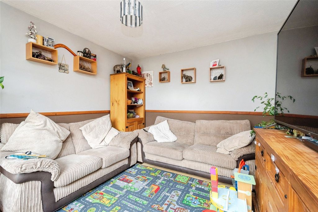 Property photo 3 of 16 Picture No. 15