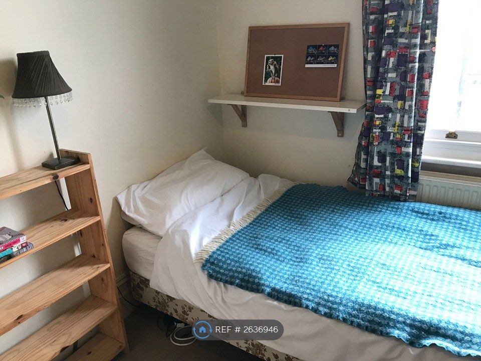 Property photo 1 of 13 Room To Let