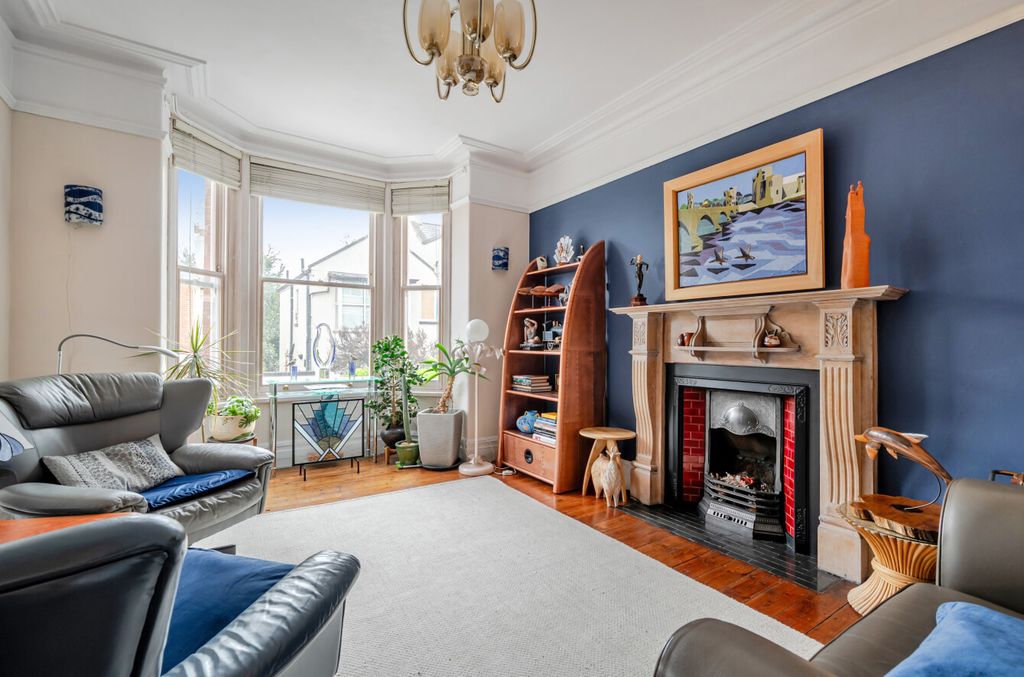 Property photo 3 of 18 1439580-14-69d7E5...