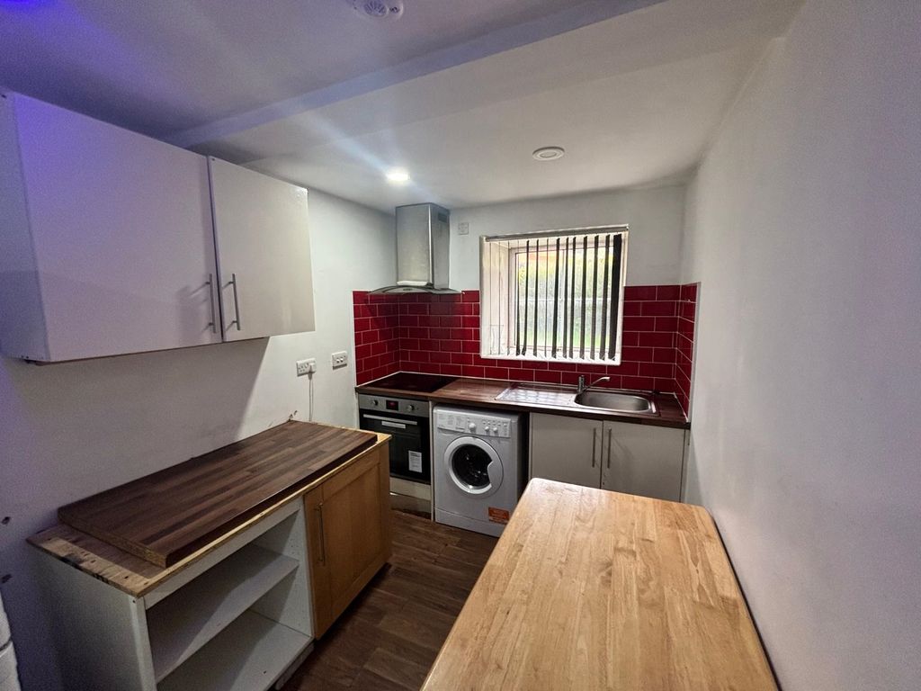 Property photo 2 of 6 Front