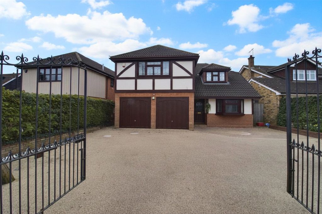 Property photo 1 of 36