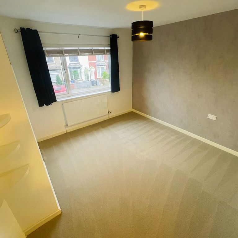 Property photo 3 of 5