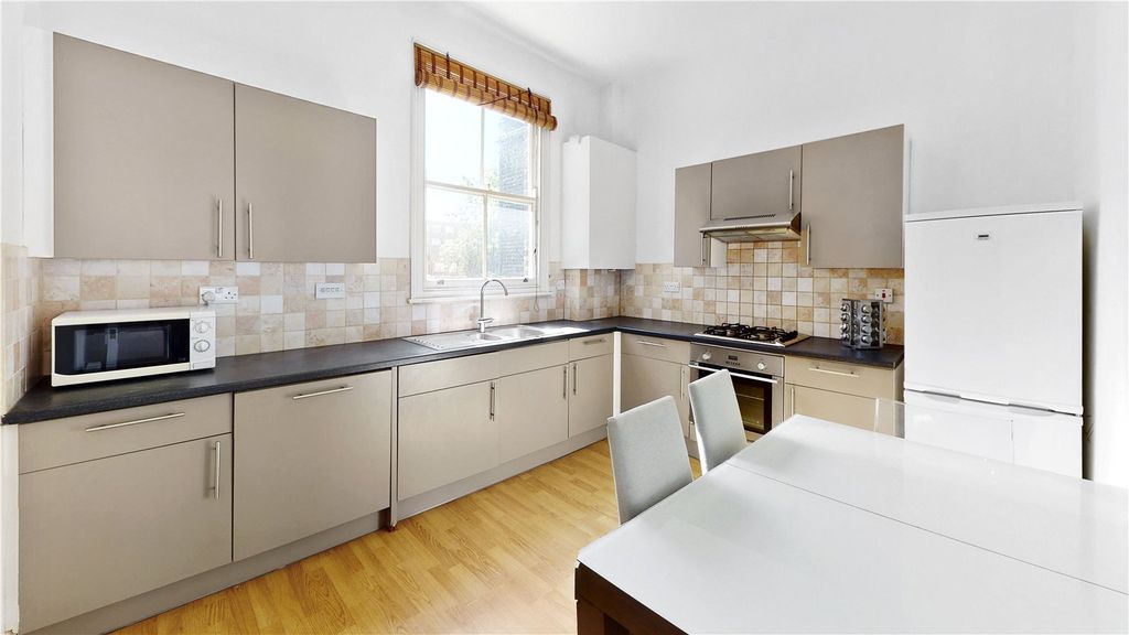 Property photo 1 of 6 Picture No. 08