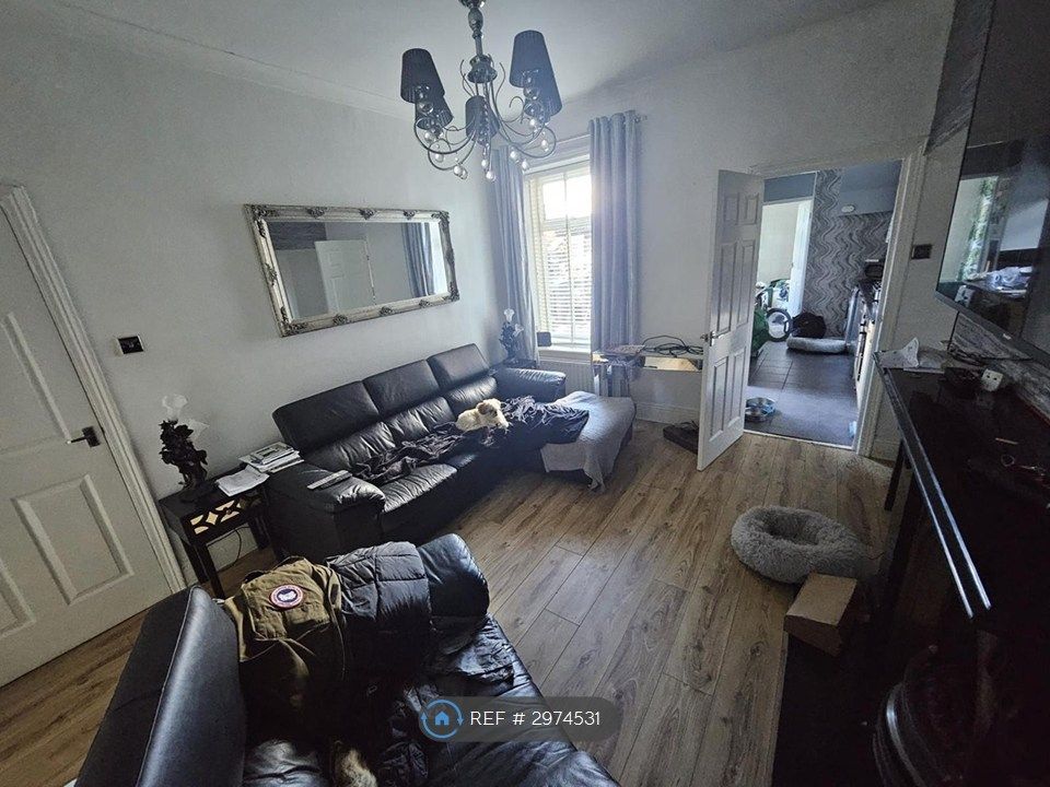Property photo 3 of 6