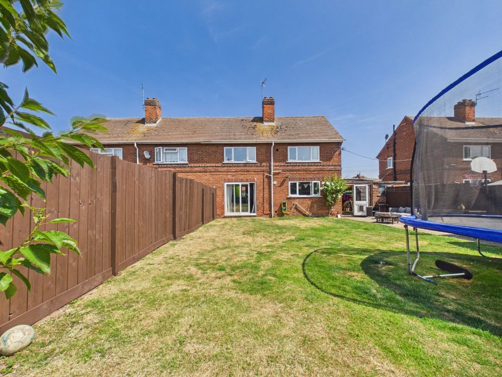 Property photo 2 of 14 5297736