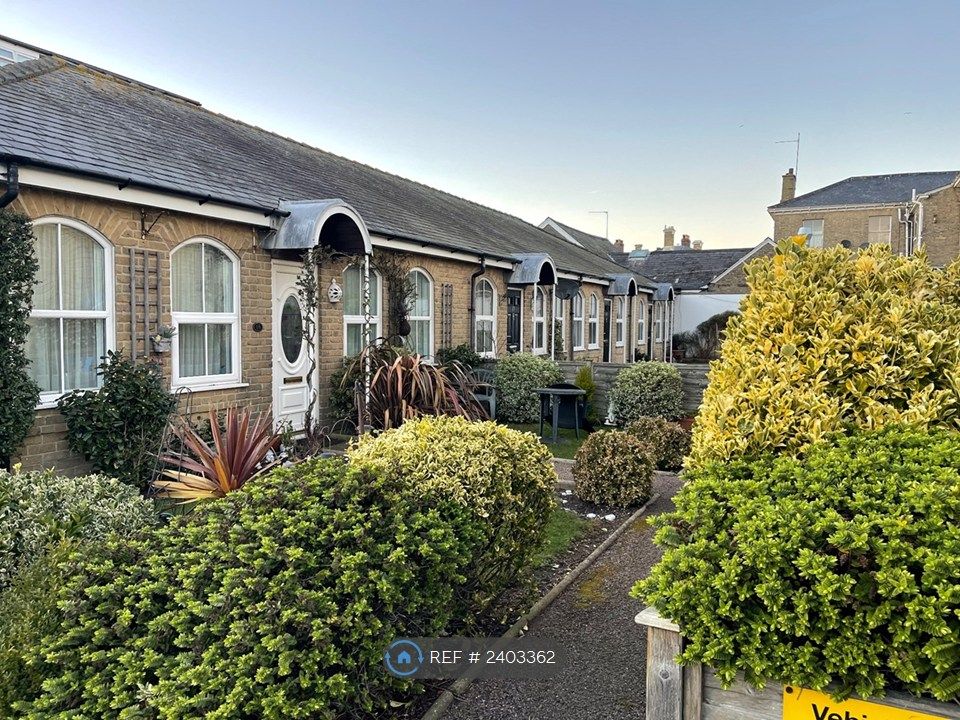 Property photo 1 of 5