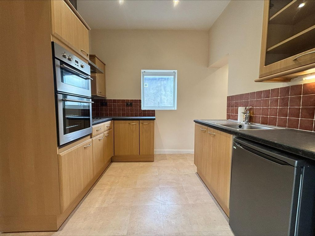 Property photo 2 of 6 Processed-Adcb4E3A-B605-4A49-9A79-A325E99A9D54.Jpe