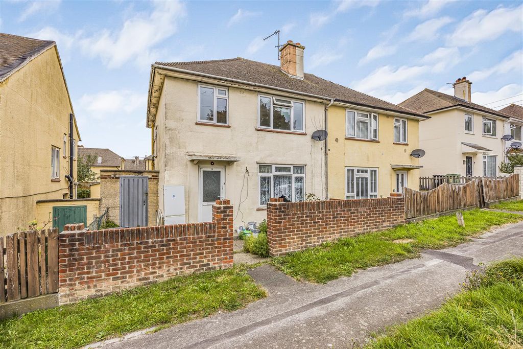 Property photo 1 of 20 9 Blakemere Crescent, Paulsgrove-Porticomarketing-