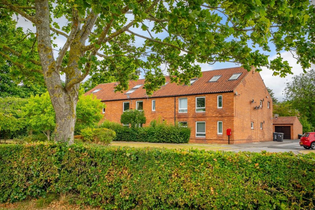Property photo 1 of 14 8Pc-20.Jpg