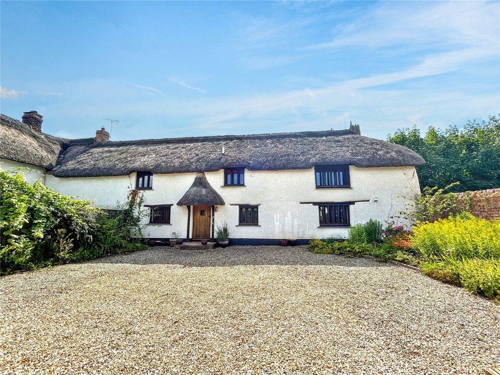 Property photo 2 of 28 Picture No. 43