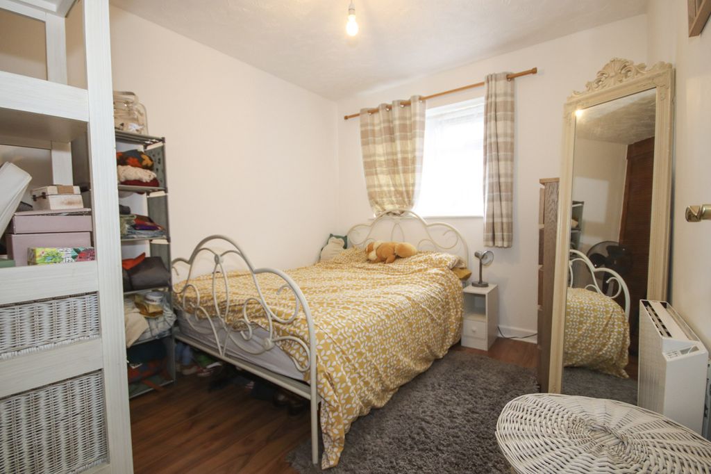 Property photo 3 of 8 Bedroom One
