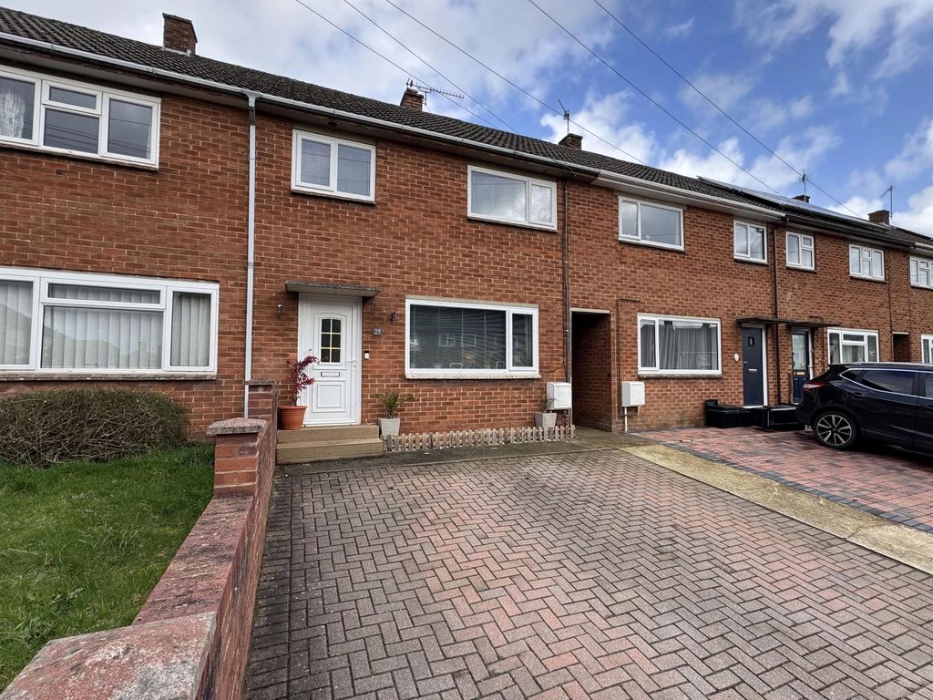 Property photo 1 of 12