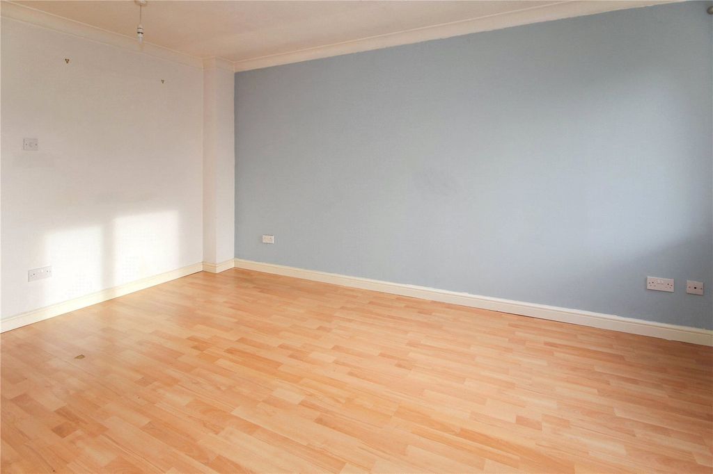 Property photo 3 of 12 Living/Dining Room