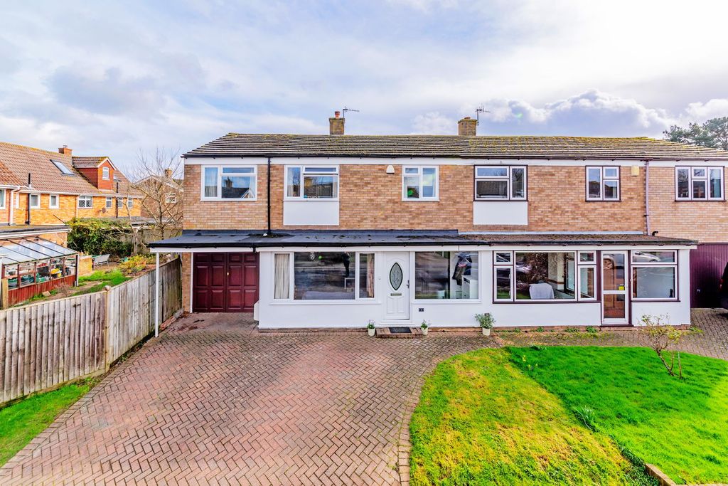 Property photo 1 of 28