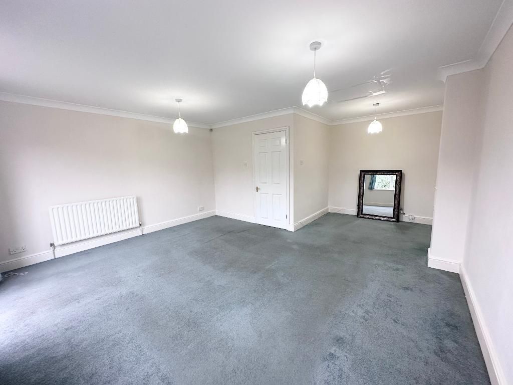 Property photo 3 of 13 Dining Room End