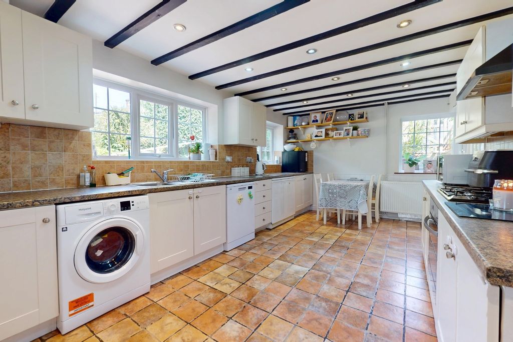 Property photo 2 of 21 5178644