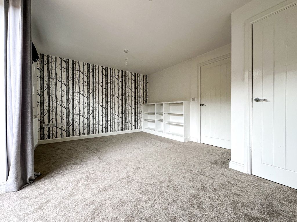 Property photo 3 of 18 5441788