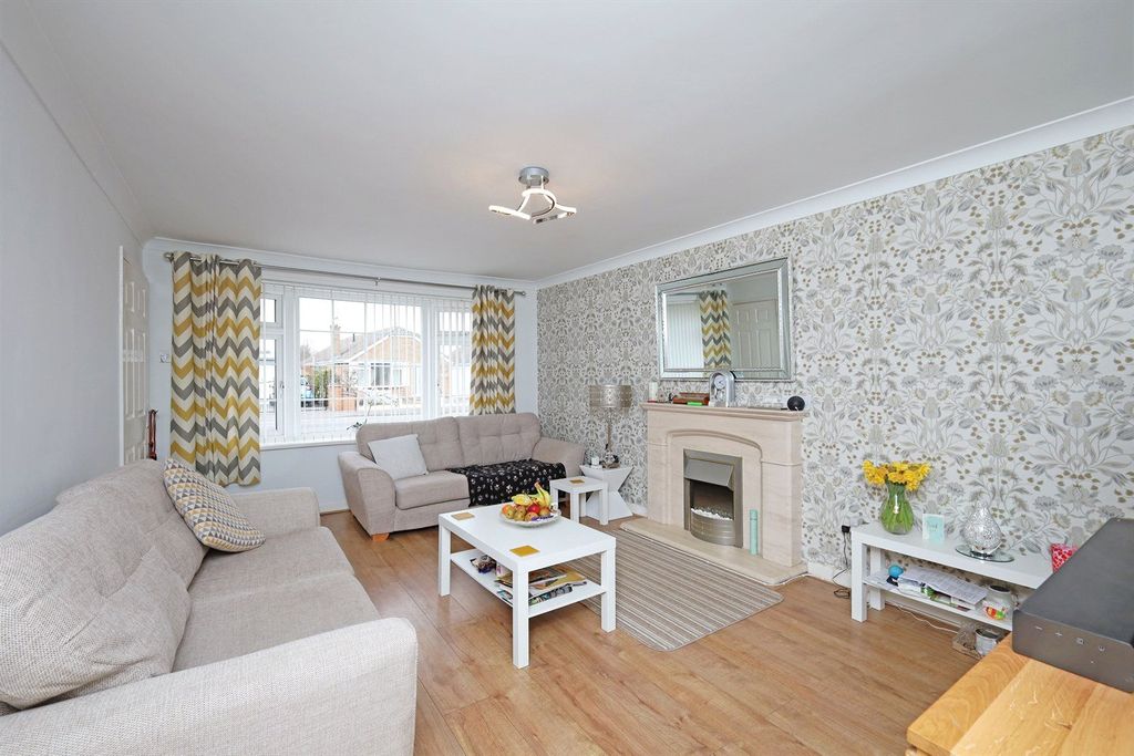 Property photo 3 of 16 Picture No. 33