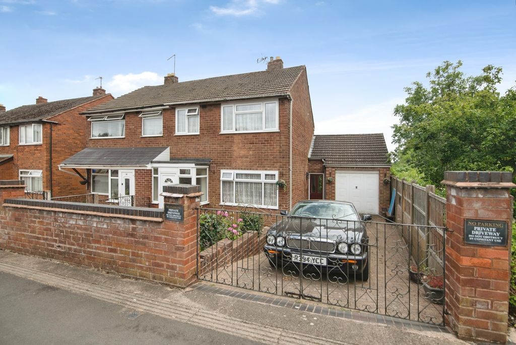 Property photo 1 of 17 Pbox-Img.Jpg