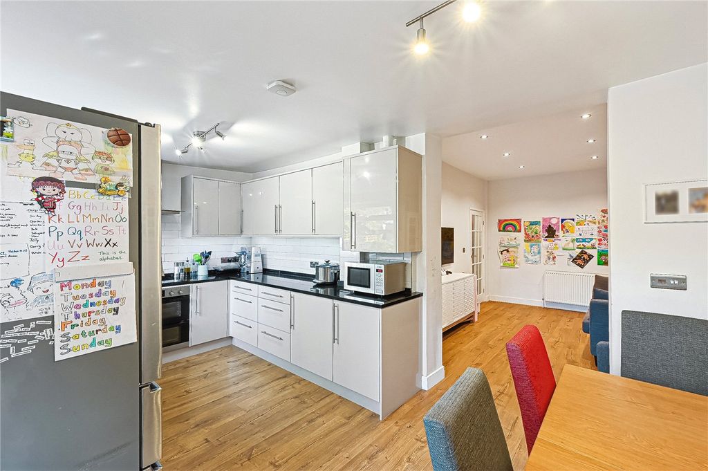 Property photo 3 of 18 Picture No. 05