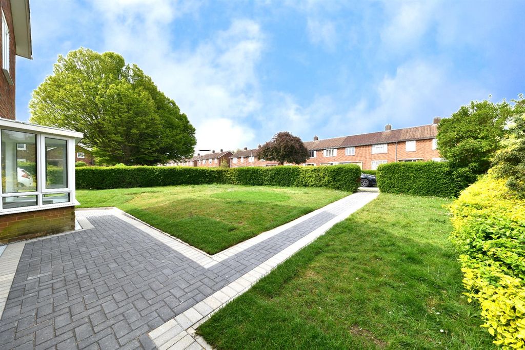 Property photo 3 of 26 Snapedit_1745679479033.Png