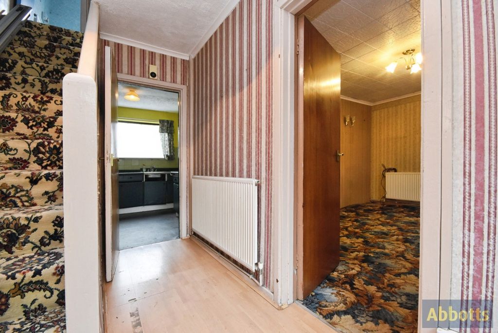 Property photo 3 of 25 Pbox-Img.Jpg