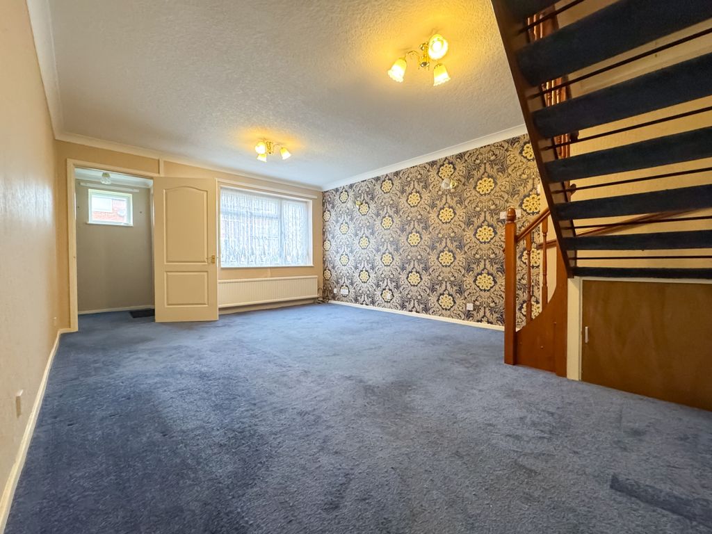 Property photo 3 of 16 Glastonbury Ewemove Skelton-1