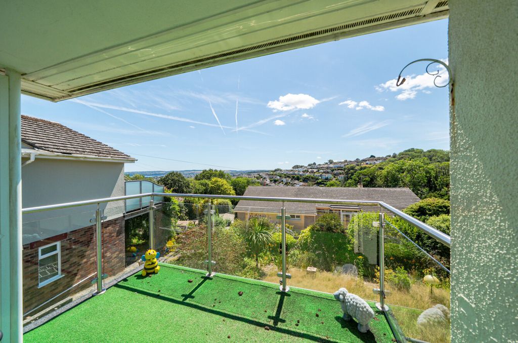 Property photo 3 of 24 1485137-7-6A46821...