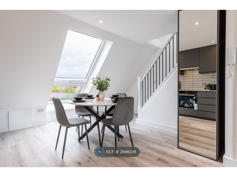 Property photo 3 of 15 Dinning