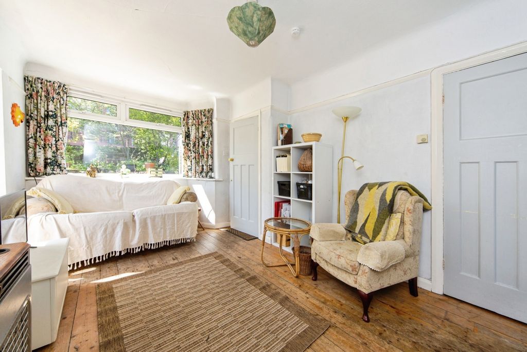 Property photo 3 of 15 Pbox-Img.Jpg