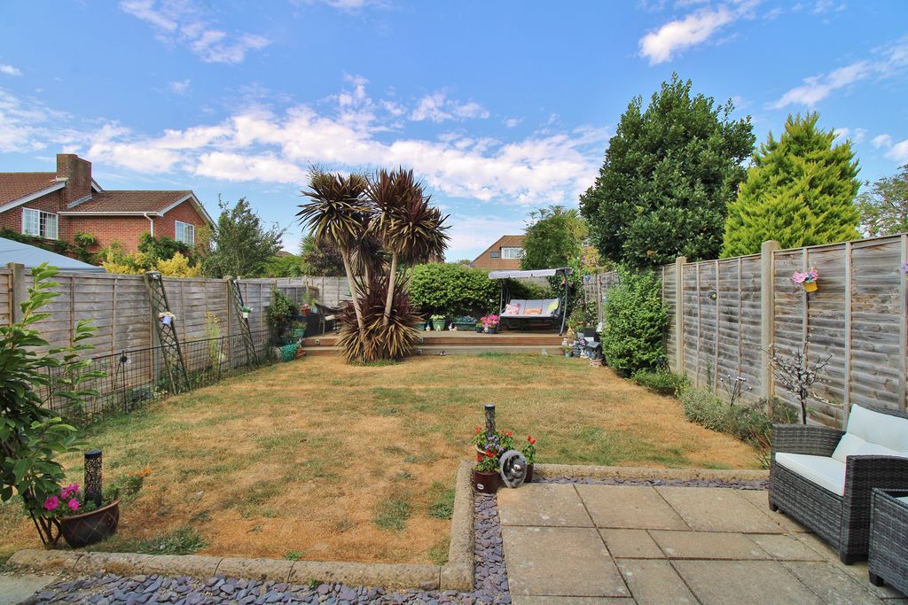 Property photo 2 of 21