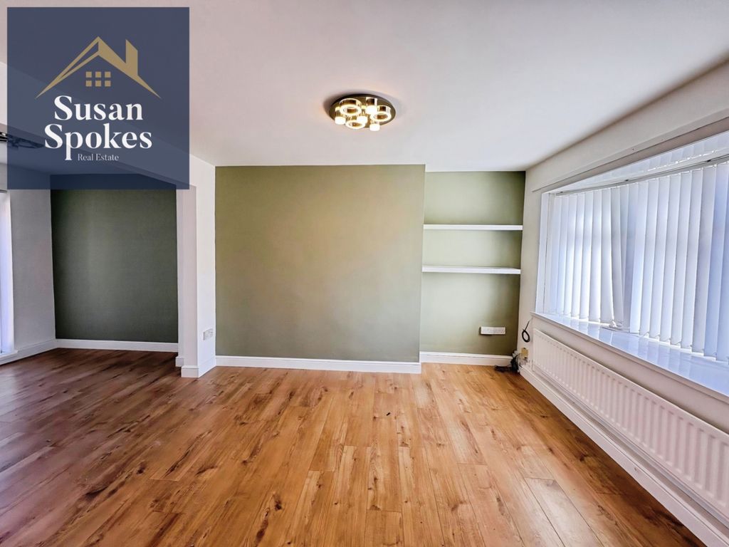 Property photo 2 of 12 Pbox-Img.Jpeg