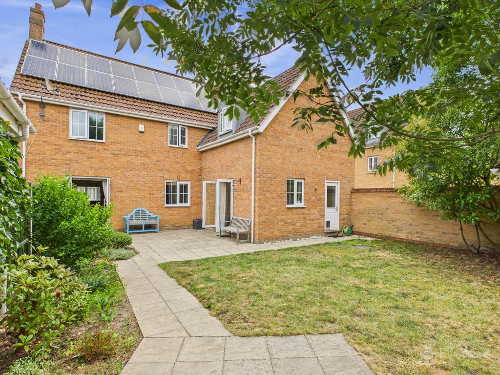 Property photo 3 of 26 Garden- Mark Stephens Ewemove Newmarket And Soham