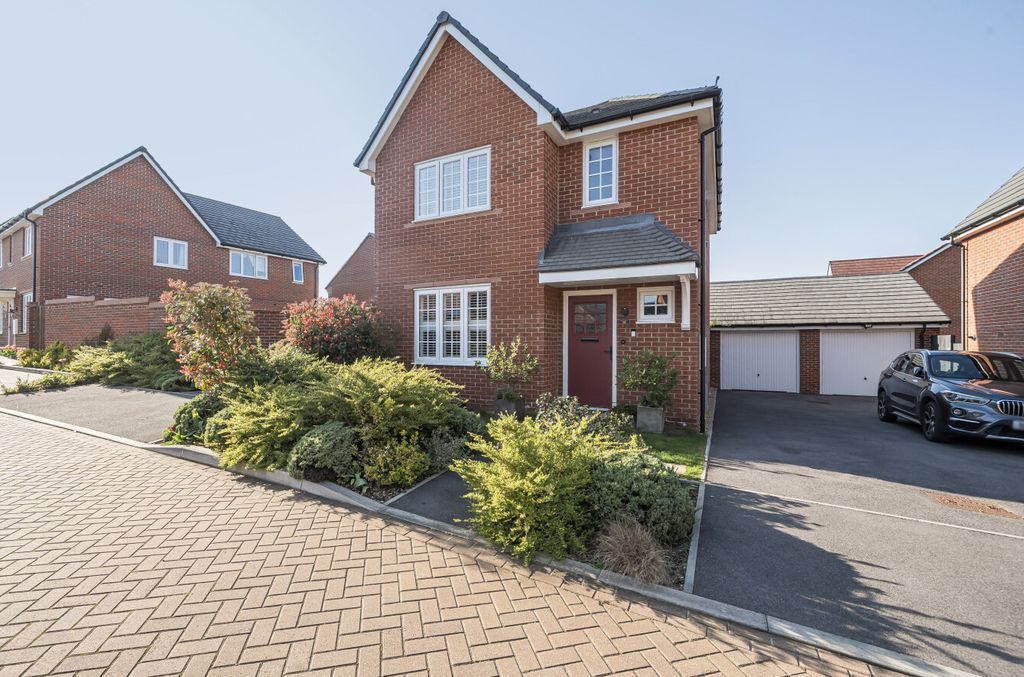 Property photo 1 of 25 1429456-2-69Bc1A5...