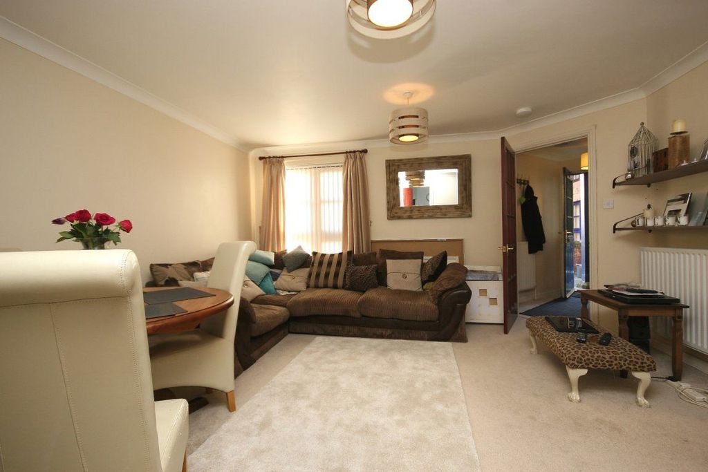 Property photo 3 of 14