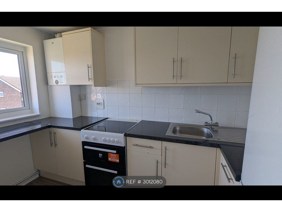 Property photo 1 of 6 Kitchen