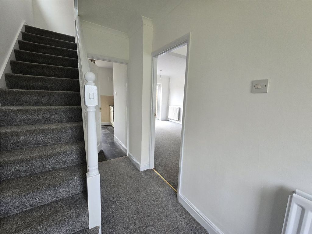 Property photo 2 of 13 Picture No. 38