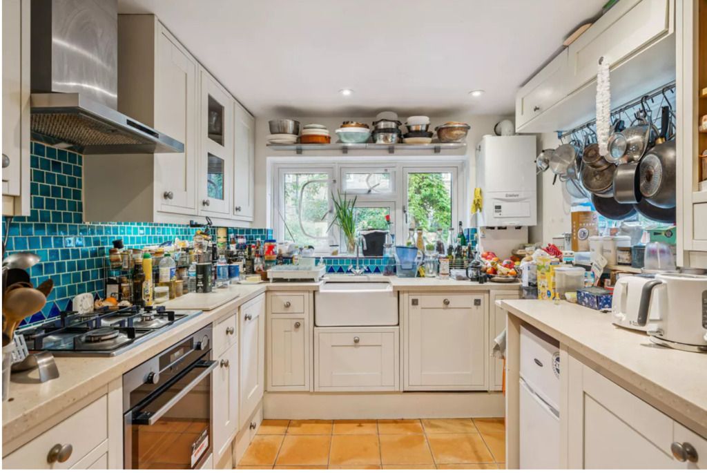 Property photo 3 of 11