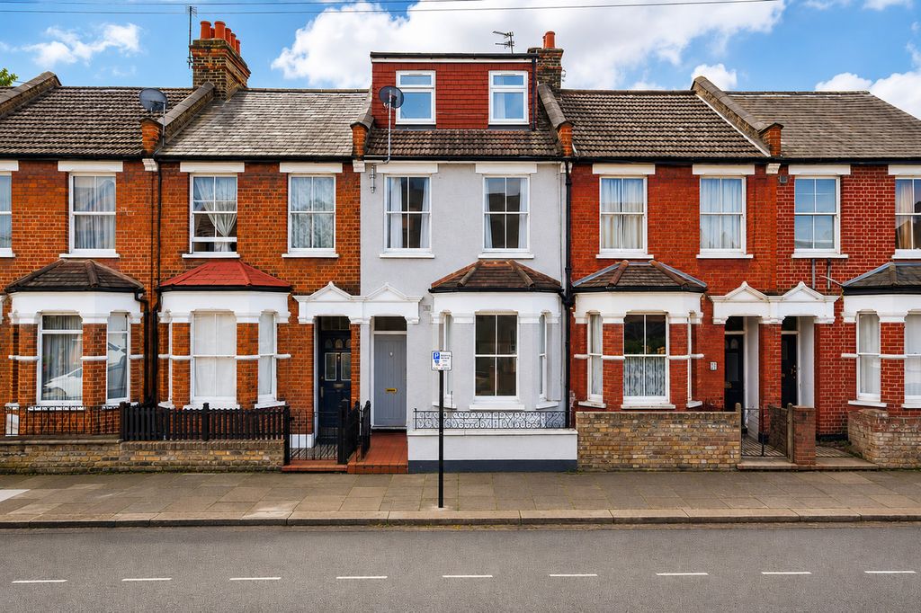 Property photo 1 of 10